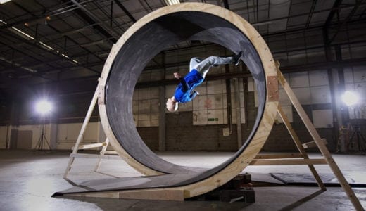 360度ループを自らの身体で走って成功させた男 PEPSI MAX X DAMIEN WALTERS