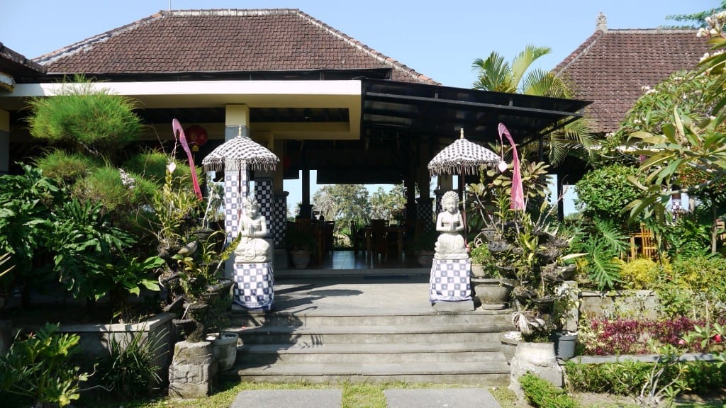 Warung Dewa Malen 　Bali
