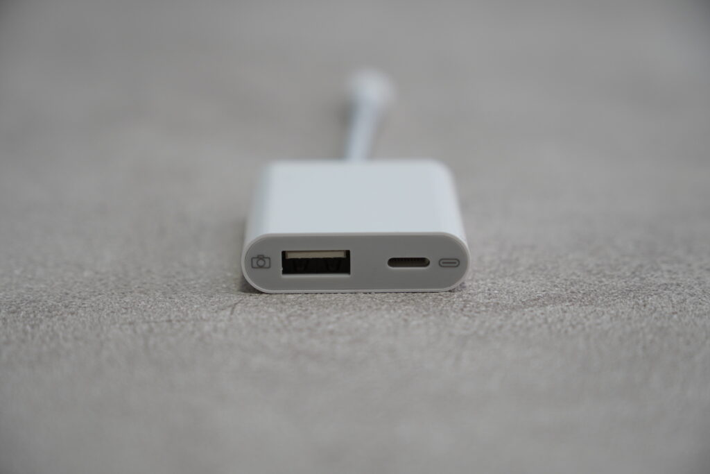 iPhone USB変換 USB A(メス) Lightning(オス)