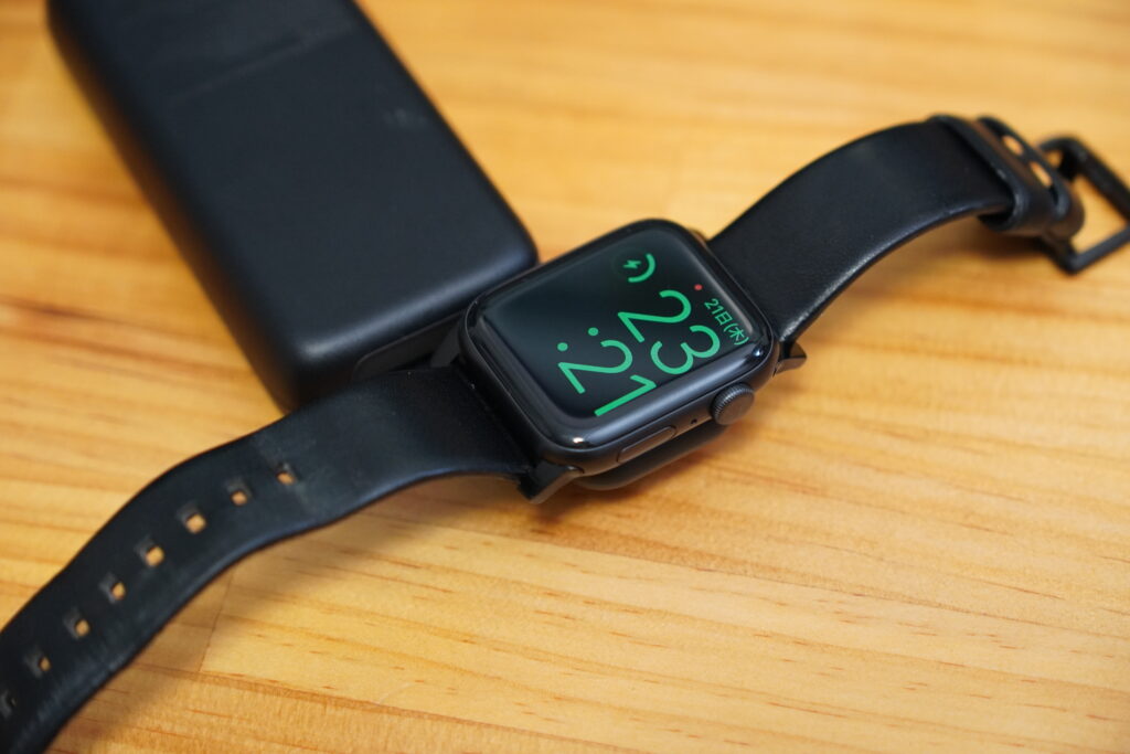 超コンパクト Apple Watch 充電器