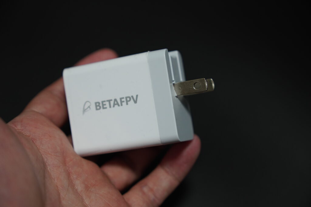 BETAFPV 6ポート1Sバッテリー充電器 レビュー