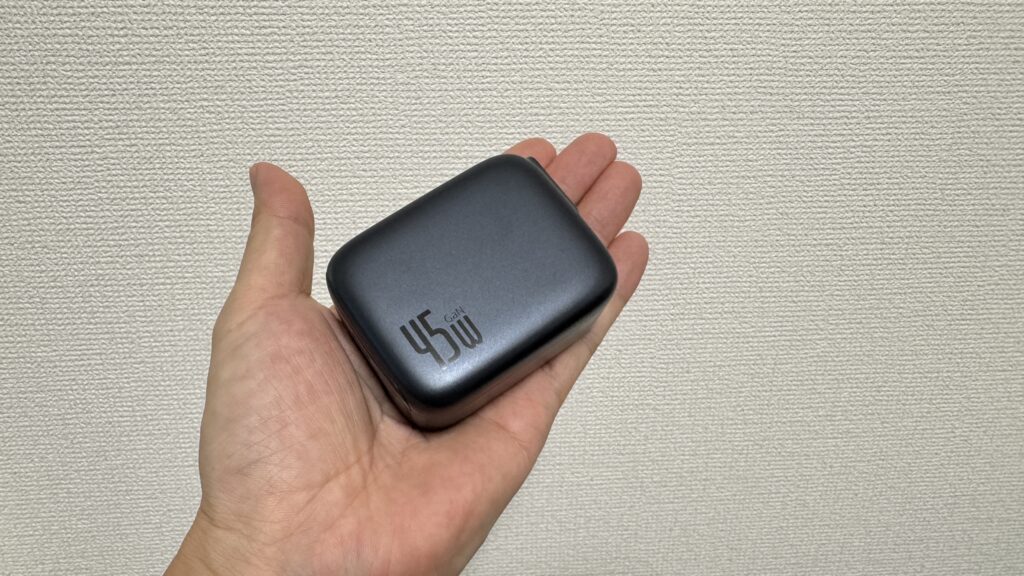 EnerCore CJ11 45Wのサイズ感